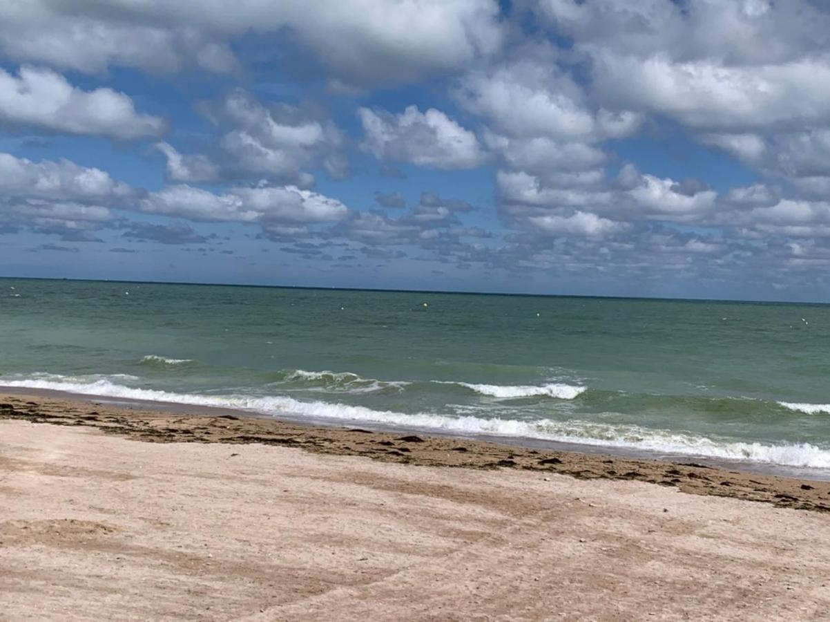 Saint-Aubin-Sur-Mer: Bel Appartement Traversant Екстериор снимка