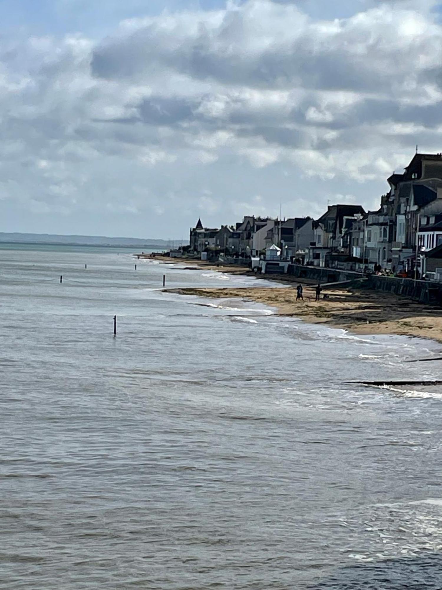 Saint-Aubin-Sur-Mer: Bel Appartement Traversant Екстериор снимка